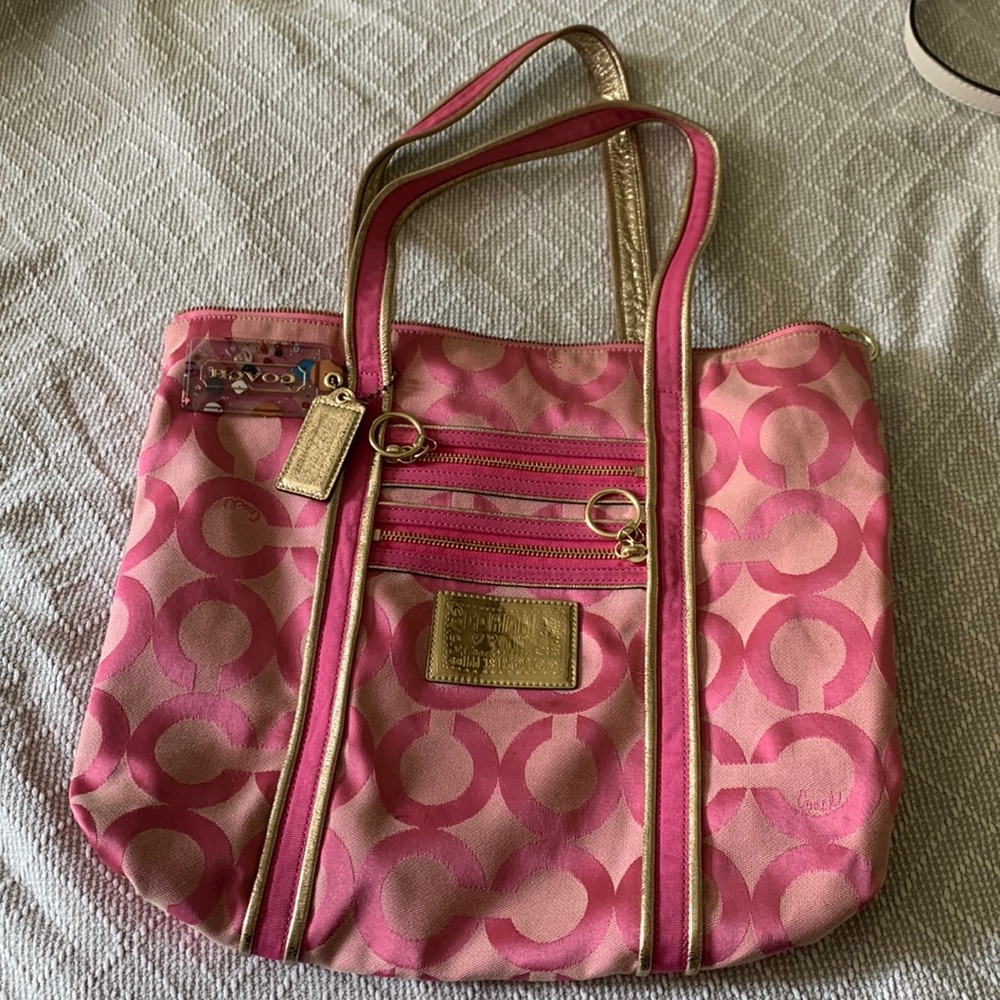 Beautiful pink Coach tote